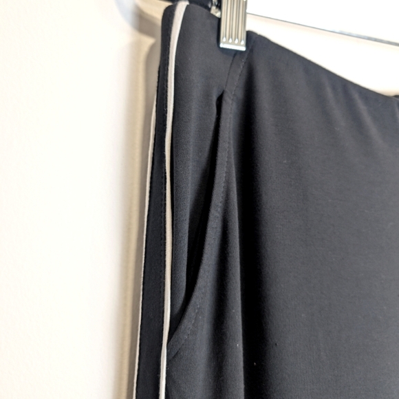 J.Jill Wearever Black White Stripe Pull On Wide Leg Pants Size Large Petite - Picture 3 of 6